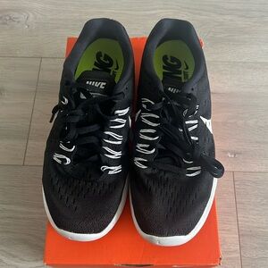 Women’s Nike running shoes